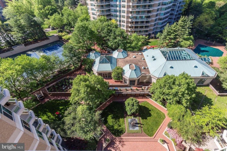 Bethesda MD condos perfect for downsizing