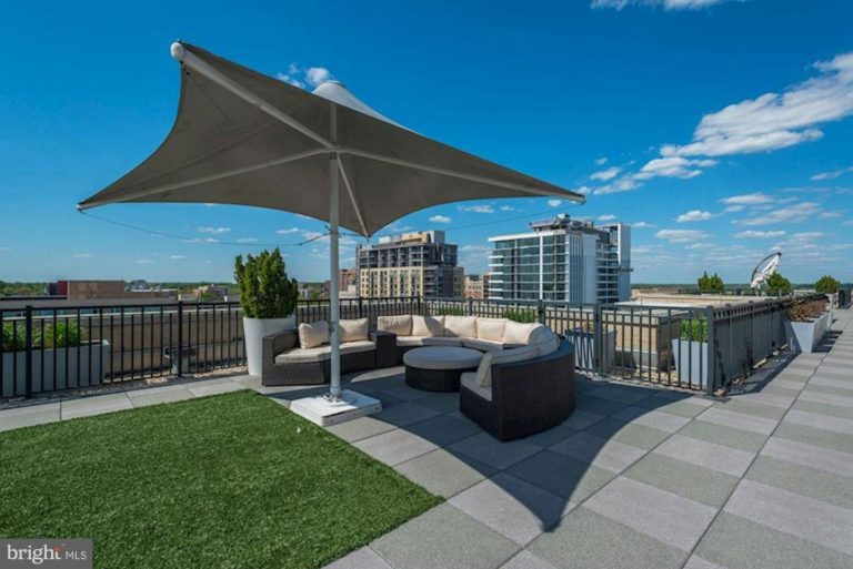 Lionsgate Top Luxury Condos in Downtown Bethesda