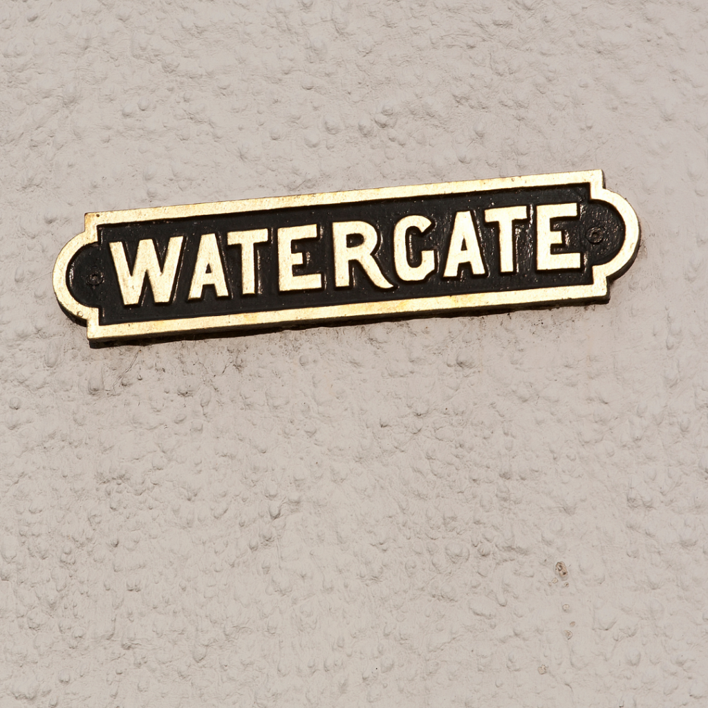 Bob Woodward is Selling His Apartment