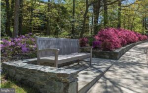 downsizing to Sumner Village